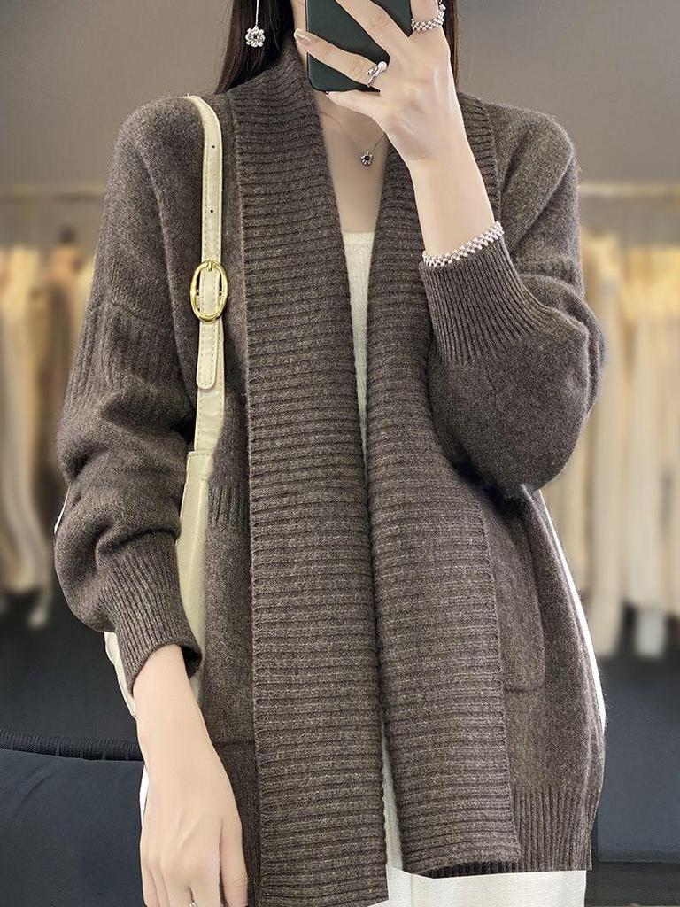Women's 2023 Wool Lapel Cardigan: Autumn French Style, Mid-Length, Gentle Knit Sweater in Plain Color