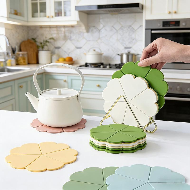 Flower silicone thermal insulation mat Nordic creative anti-scalding silicone mat Pot mat High temperature resistant table mat Placemat thermal
