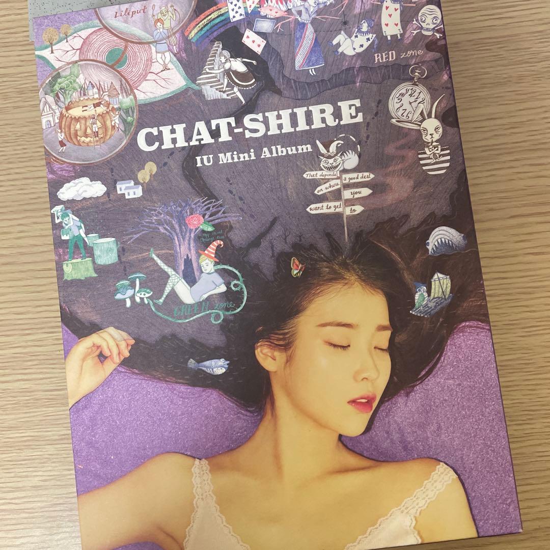 

[USED] IU 4th Mini Album “CHAT-SHIRE”