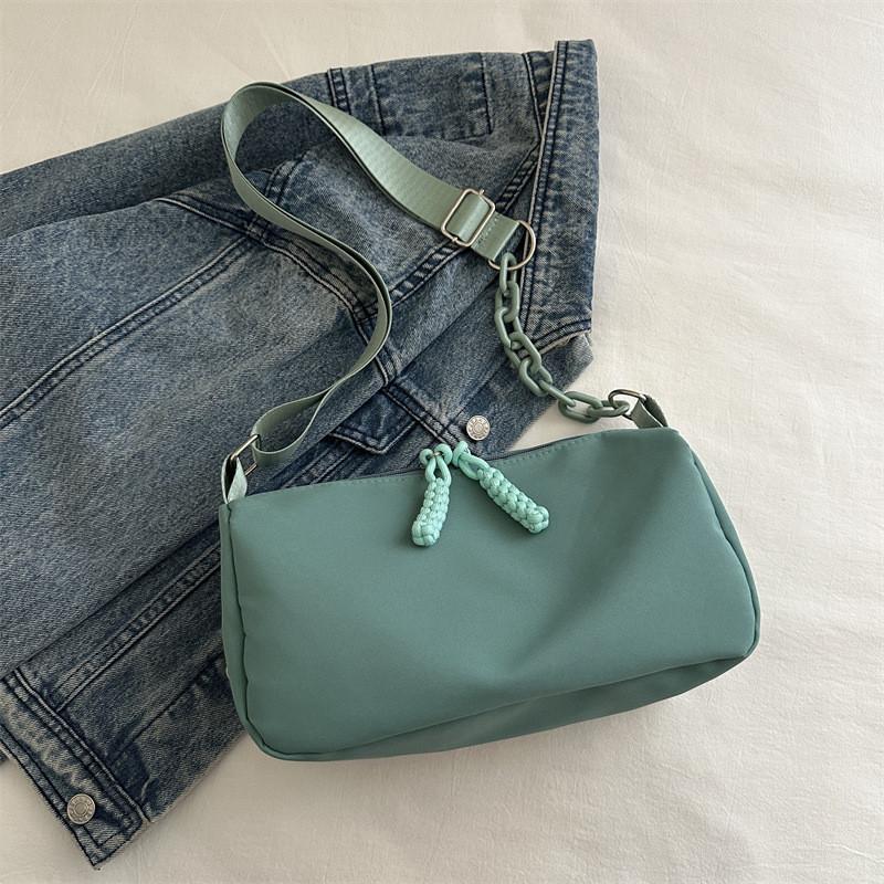 Fashionable Trendy Simple Shoulder Bag Unique Casual Commuter Pillow Bag For Women