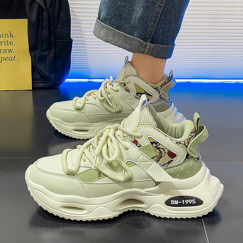 Men 's Casual Four Seasons Fashion  Students Comfortable Sneakers Boys Trending Soft Sole Breathable Shoes