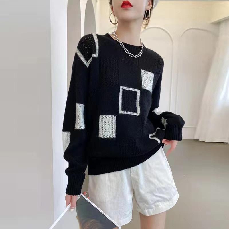 Color Blocked Checkered Knitted Sweater Top for Women In Spring and Autumn Thin Style Retro Round Neck Mohair Sweater