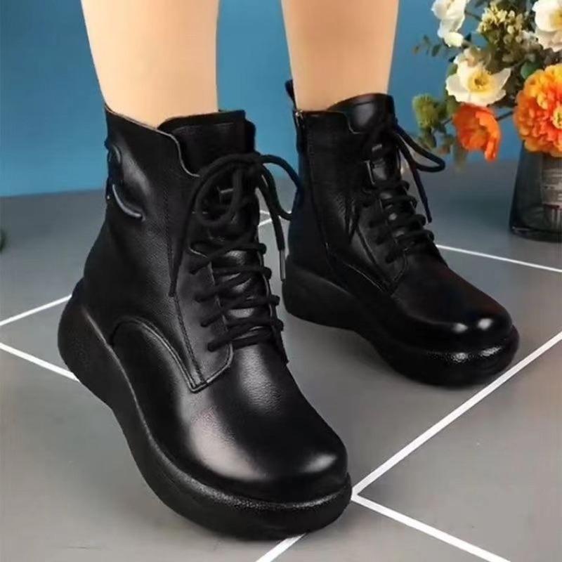

Thick-soled boots women s soft leather autumn and winter new round head lace-up ultra-light muffin bottom plush and plush Martin boots 40 чёрный