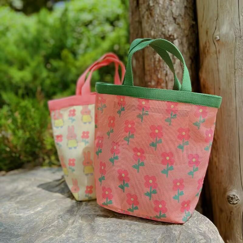 Cute mesh bag, beach bag, work bento bag, go out portable student tutoring bag