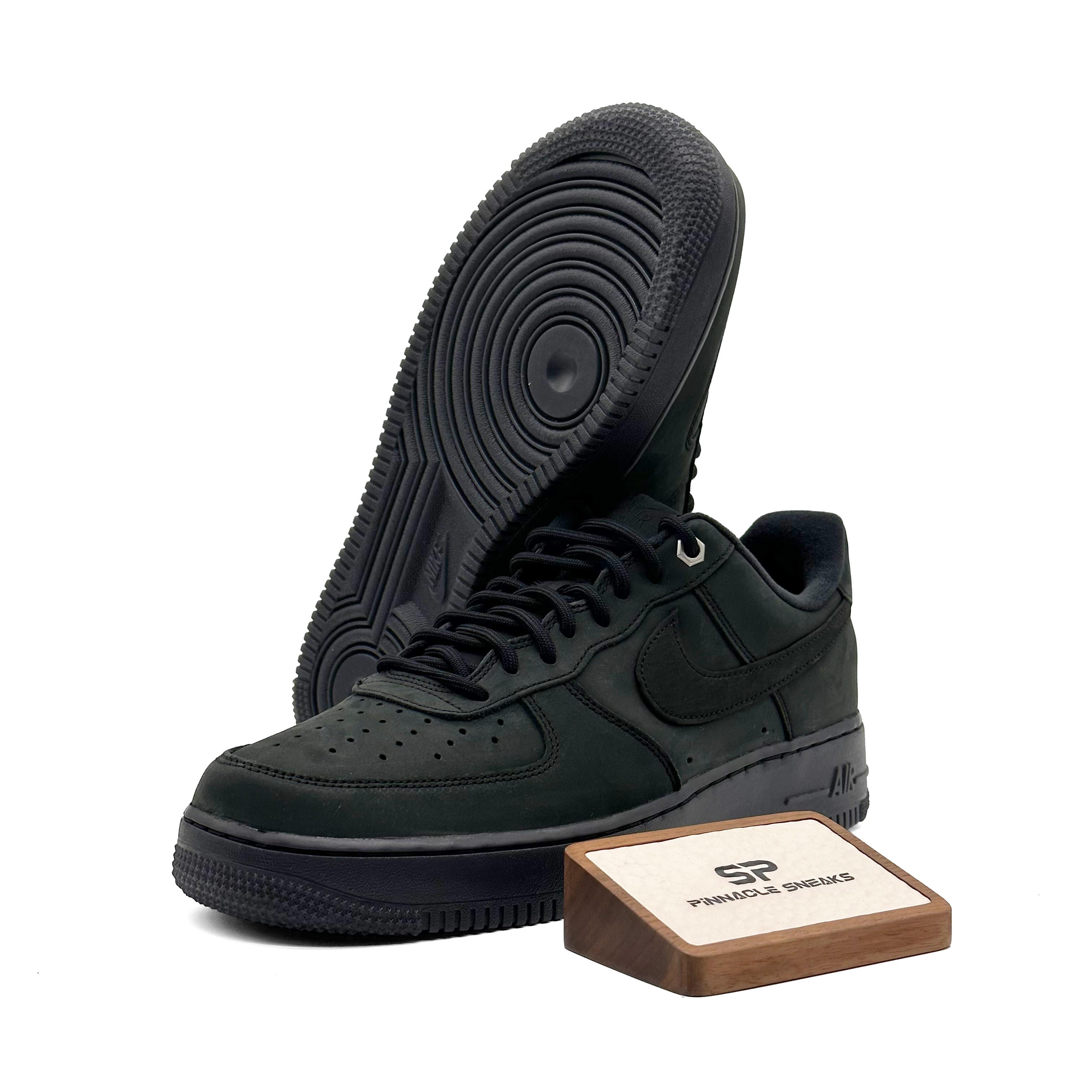 Nike Air Force 1 `07 WB