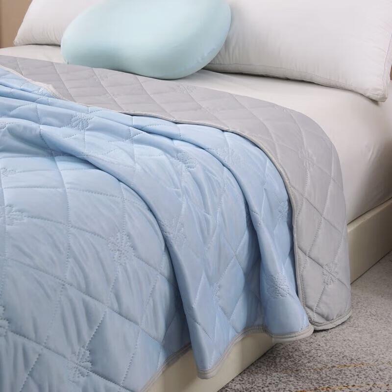 PLOVER Cooling Fiber Summer Quilt