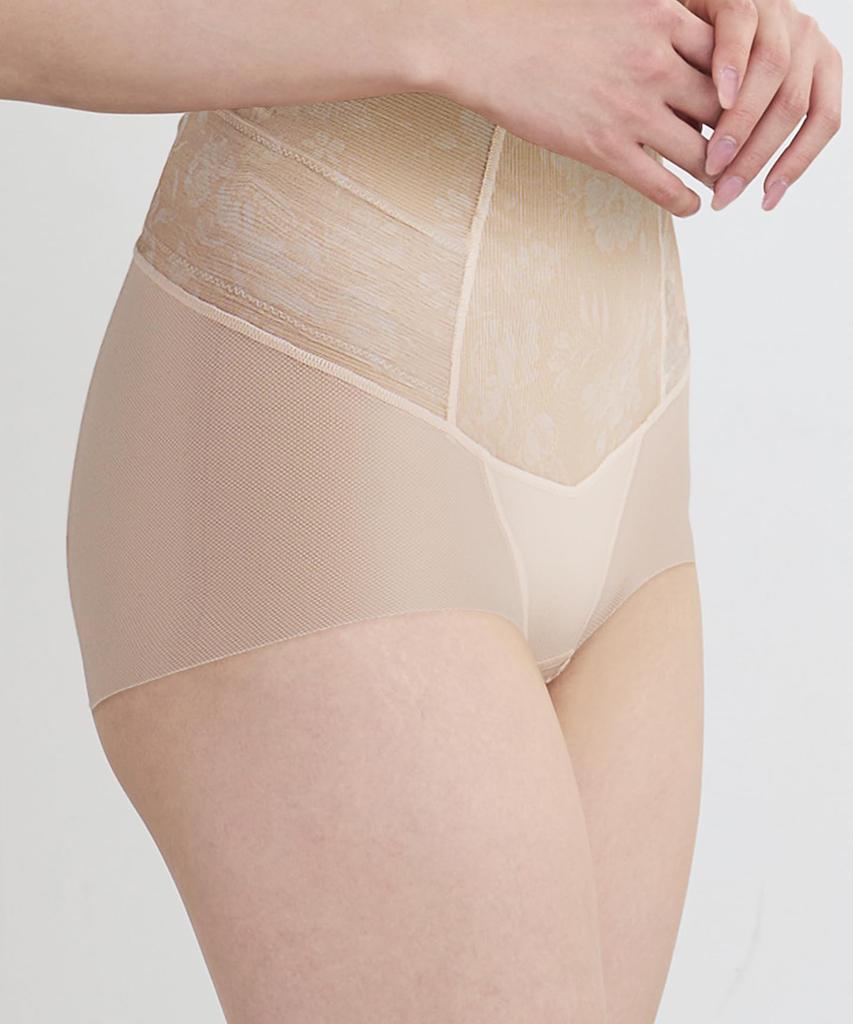 Wacoal Skin Lift Lifts Lower Body Short Can Be Worn GRC372 BE Girdle, Moisture-Resistant, Sagging, Length, Alone, 70/M