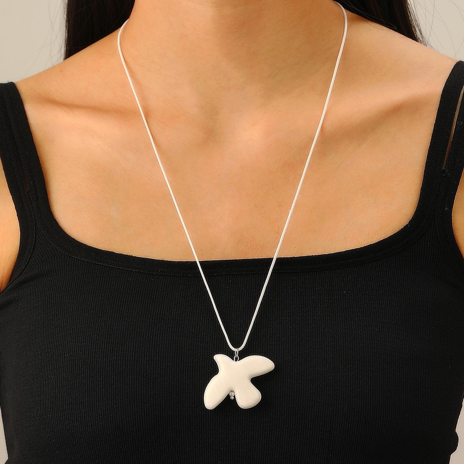 

Белое керамическое ожерелье с подвеской в виде голубя мира, длинная цепочка для свитера 1 pcs-white rope