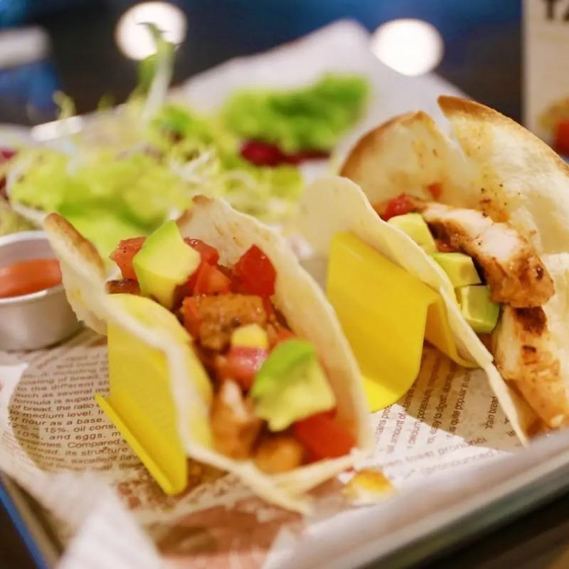 Wave Shape Plastic Taco Holder Stand, Mexican Taco Shell Display Rack, Food Storage Tray Holder for Home Kitchen Restaurant Tableware