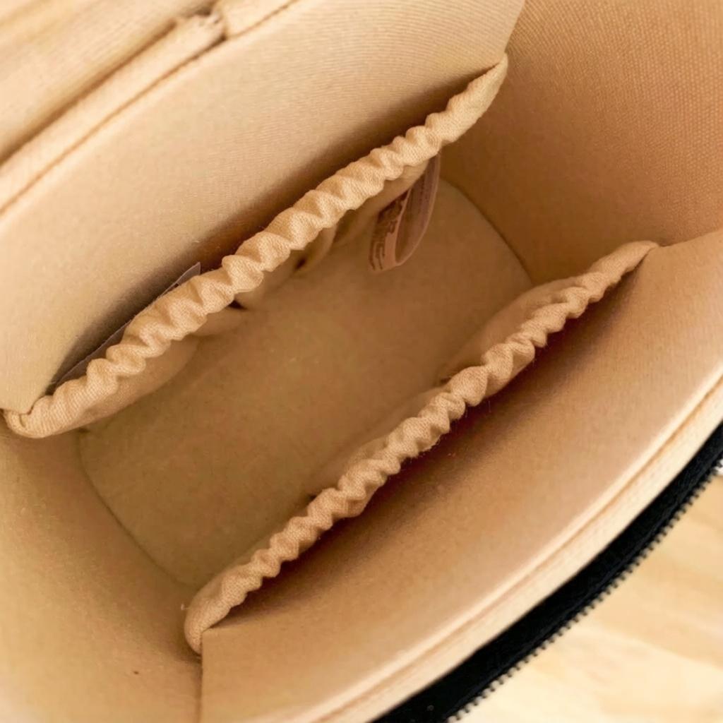 New Summer Raffia Woven Cosmetic Bag with Leather Trim Luxury Designer Style Straw Makeup Organizer Case for Women Travel Beach