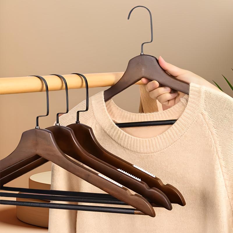 5 Pezzi Grucce Premium in Legno con Finitura Lucidante - Antiscivolo, Design Scanalato per l'Esposizione dei Capi - Ideale per Casa, Negozi di Abbigliamento