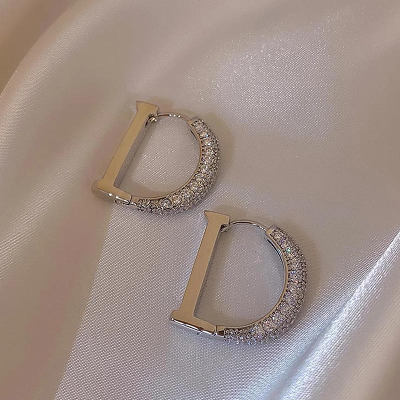 Classic Hollowed Out Letter D Gold Silvery Color Female Earrings New Exquisite Jewelry Party Luxury Accessories for Womans