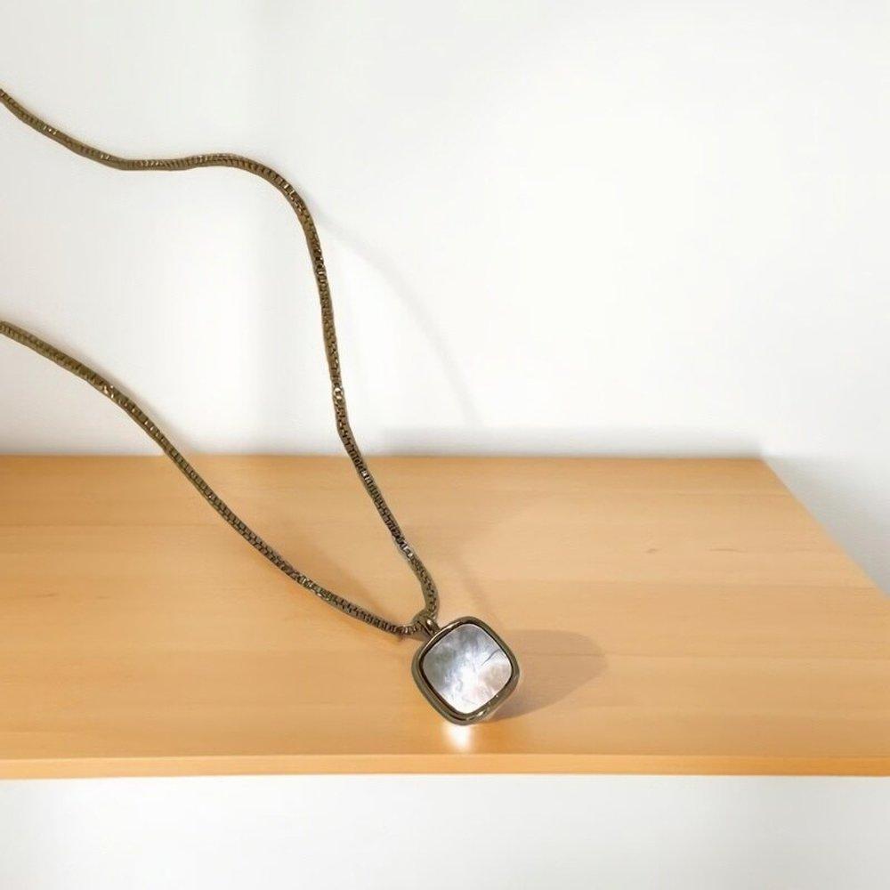 Women's Silver 925 Mini Mother-of-Pearl Square Simple Necklace