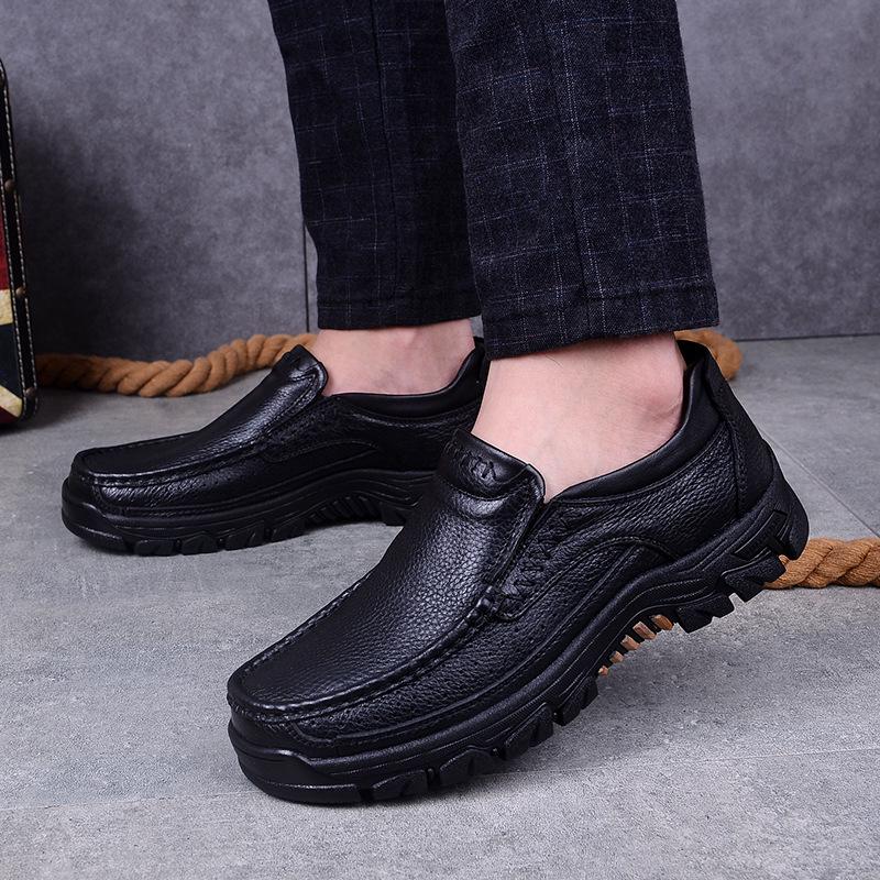 Men Plus Size Black Casual Loafers Soft Cow Leather Breathable Slip On Driving Walking Shoes for Outdoor Travel Daily Work Commute