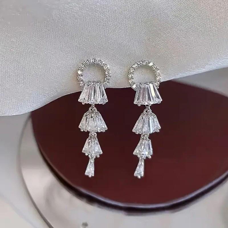 Huitan Gorgeous Cubic Zirconia Dangle Earrings for Women Temperament Bridal Wedding Ear Accessories High-quality Trendy