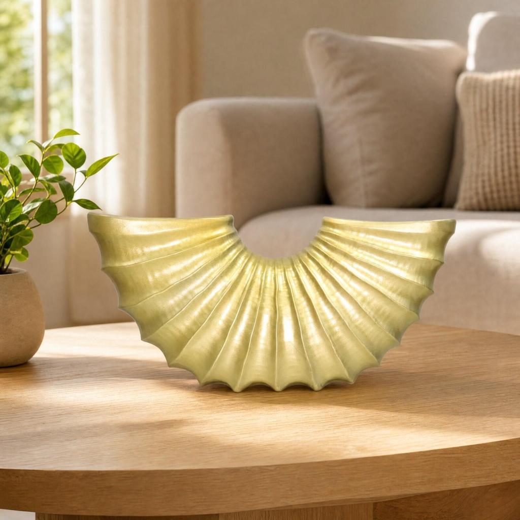 Resin Ornament Textured Shell-Inspired Geometric Vase for Contemporary Interiors