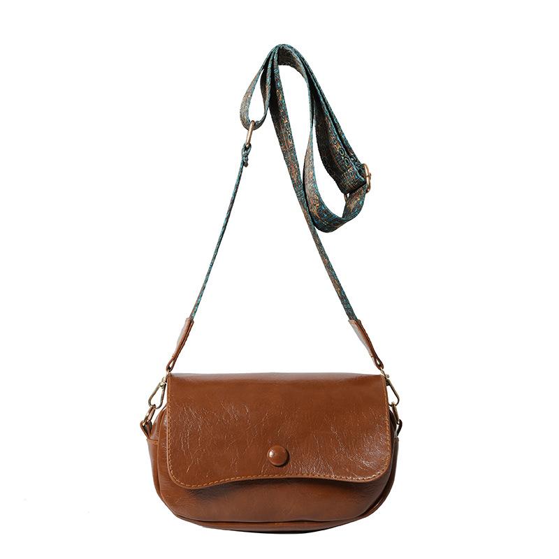 Solid Color Simple and Fashionable Korean Version Commuting Texture One-shoulder Crossbody Bag Early Autumn Small Square Bag Korean Version