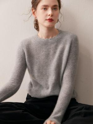 Maglione da donna in cashmere con scollo rotondo e effetto distressed Autunno/Inverno 2025 - Maglia larga alla moda, tinta unita, a maniche lunghe