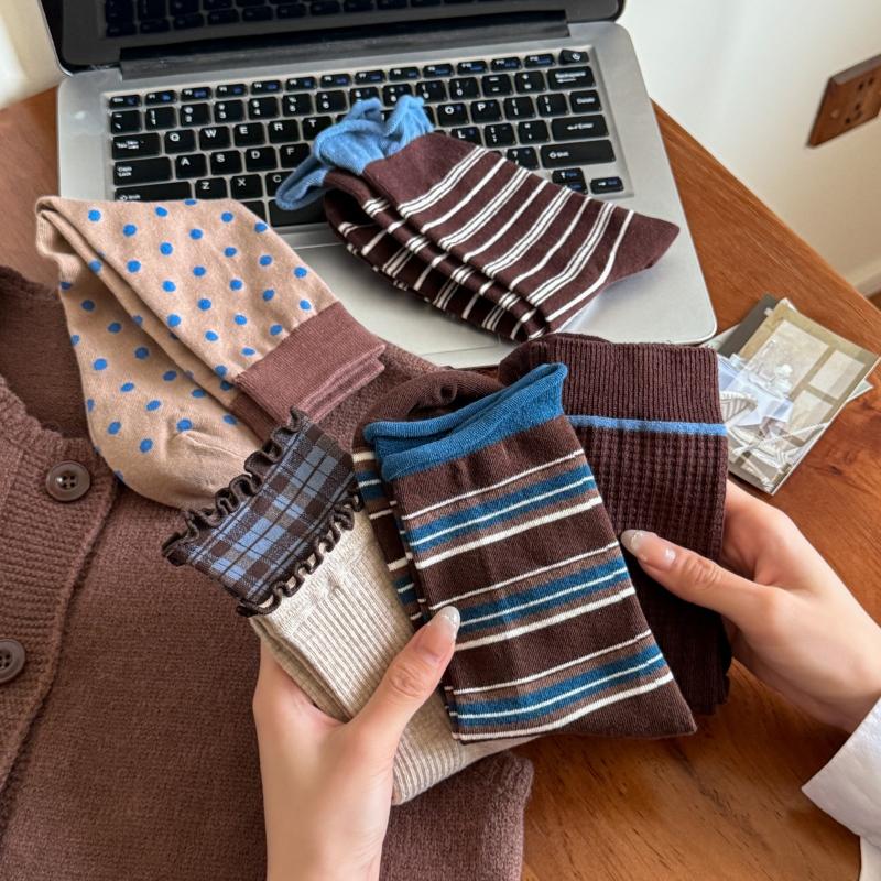Retro Color Blocking Stripe Socks For Women Winter Warm Middle Tube Socks Korean Girl Soft Thicken Home Sock
