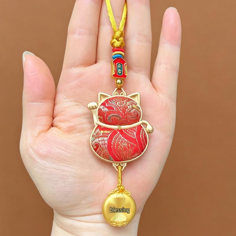 Lucky Cat Car Pendant: New Style Brocade Peace Charm for High-End Car Interiors