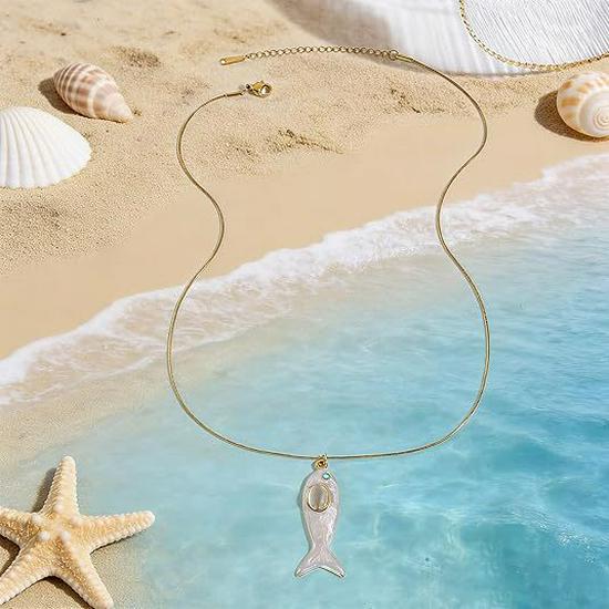 High-End Luxury Turquoise Pendant Clavicle Chain with Oil-Dripping Cat's Eye and Ocean Style Design for Women