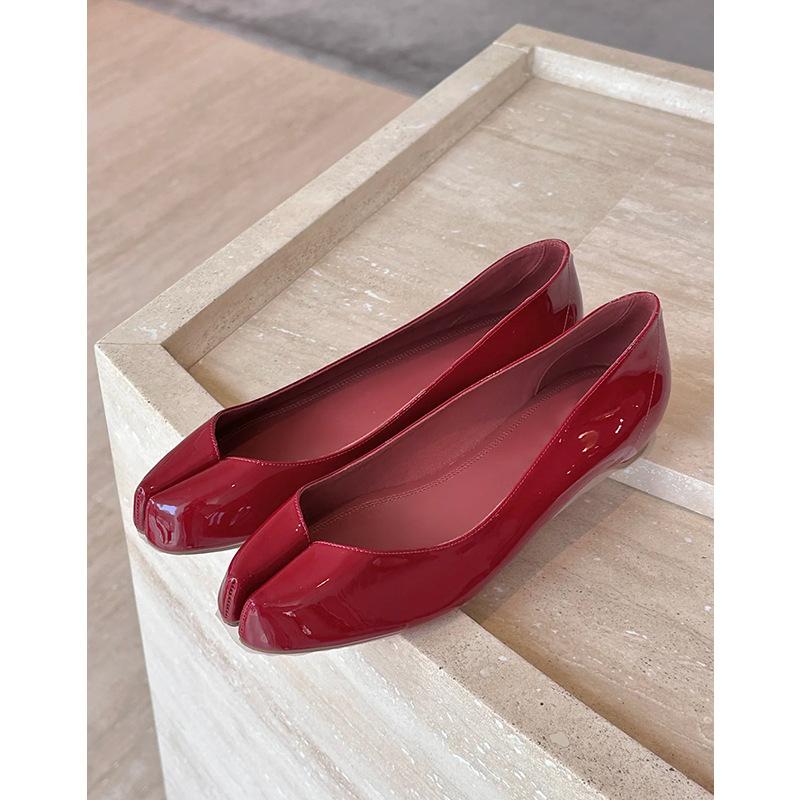 

Версия из овчины~ Натуральная кожа ретро туфли с плоской подошвой и раздвоенным носком, женские копытца, подковы, с мелким вырезом, слипоны, балетки 40 красный