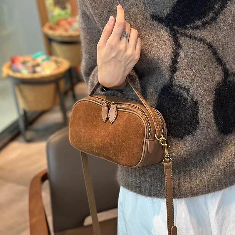 Small Bag Women's Handbag Autumn and Winter New Messenger Bag Hand Carry Fashionable Cowhide Versatile Leather Retro Women's Bag