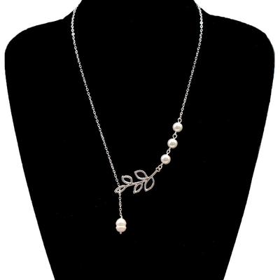 Simple Geometric Leaf Necklace Female, Personalized Creative Pearl Pendant Collarbone Chain