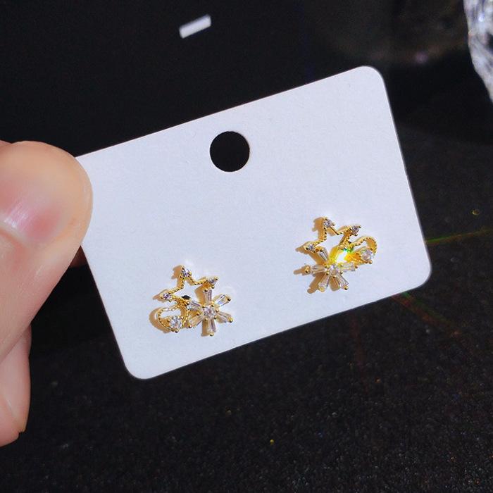 Ear Clips Without Ear Piercings Women'S Earrings Simple And Fresh Flower Earrings Temperament Summer Stud Earrings