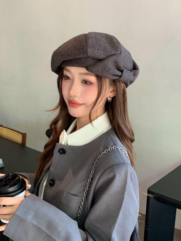 2025 Large Bow Beret for Women: Summer/Autumn Painter Style for Larger Head, Slim Face Effect