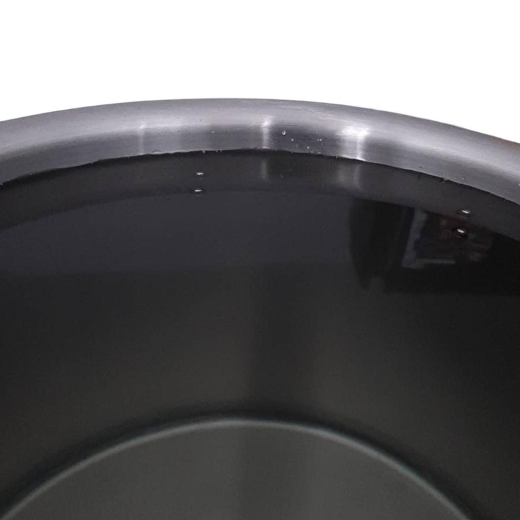 STAINLESS STEEL POT 30.5 cm GASTRO POT 22L WITH METAL LID