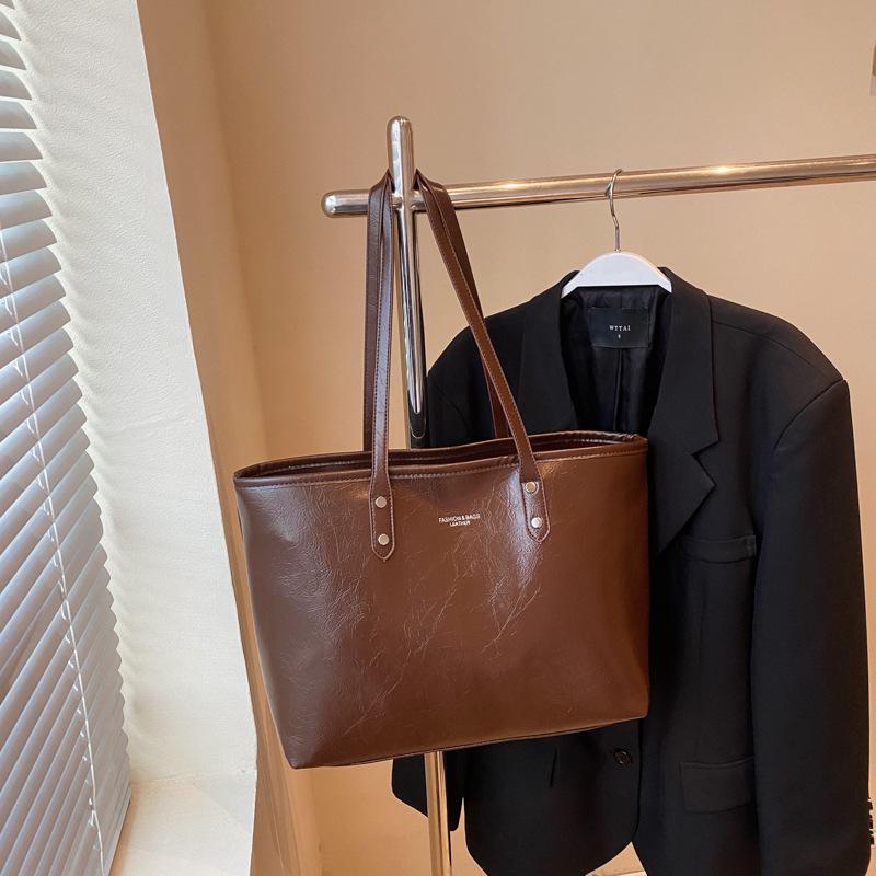 

Простая сумка, Модная сумка-тоут для поездок на работу, Студенческая сумка на плечо большой вместимости without pendant кофейный