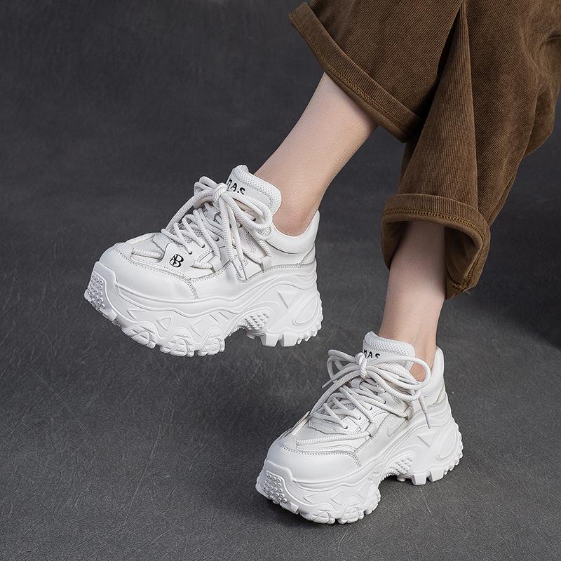 Fashion 2025 Winter New Luxury Height Increasing Sneakers Casual Fashionable Sports  Shoes Comfortable Women's Shoes