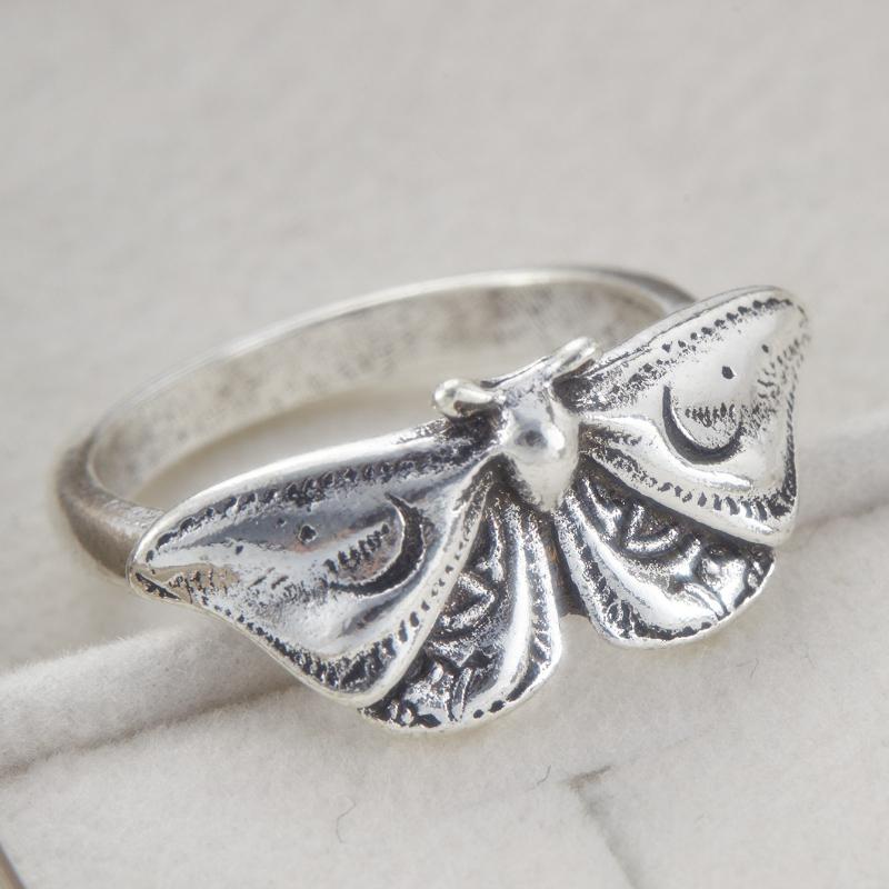 Retro Trendy Carved Pattern Bat Geometric Ring, Women's  Creative Holiday Party Accessories Gift