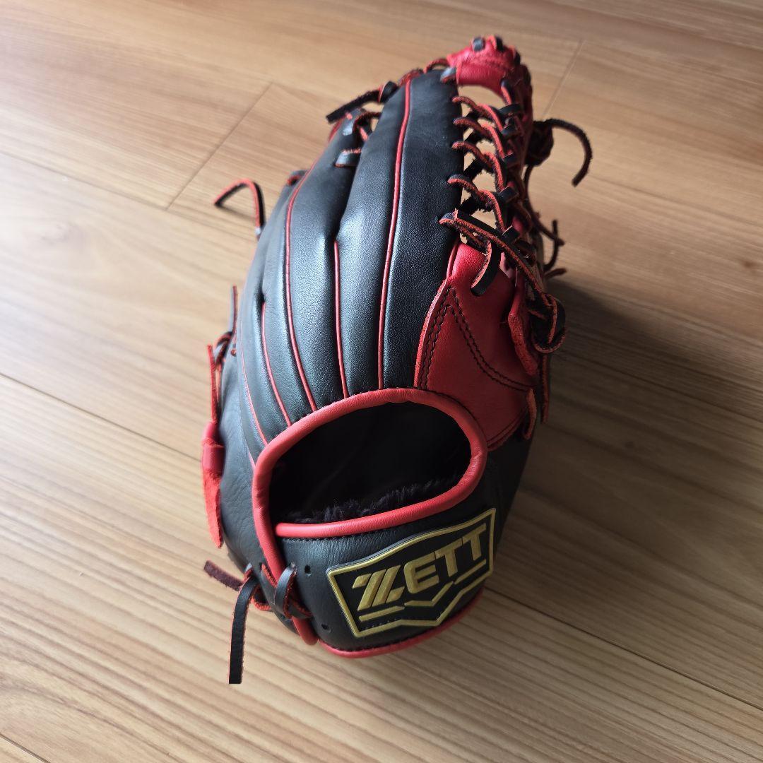 Used ZETT Softball Gloves Black/Red (Youth Baseball)