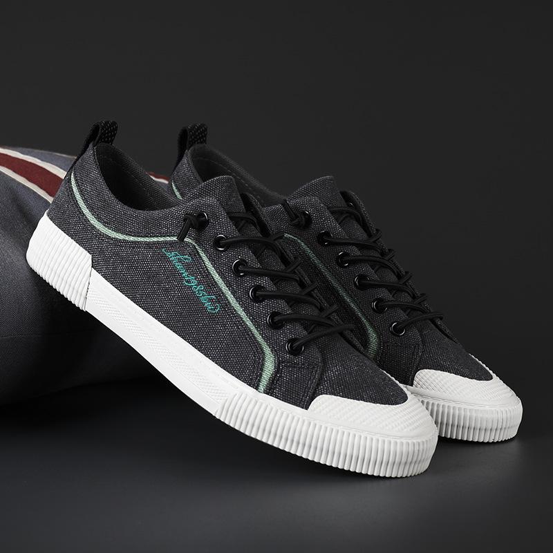 Elegant Gray Mens Canvas Shoes Flats Comfortable Casual Shoes For Men Low Vulcanize Sneakers Male Plimsolls Zapatos Hombre 2022