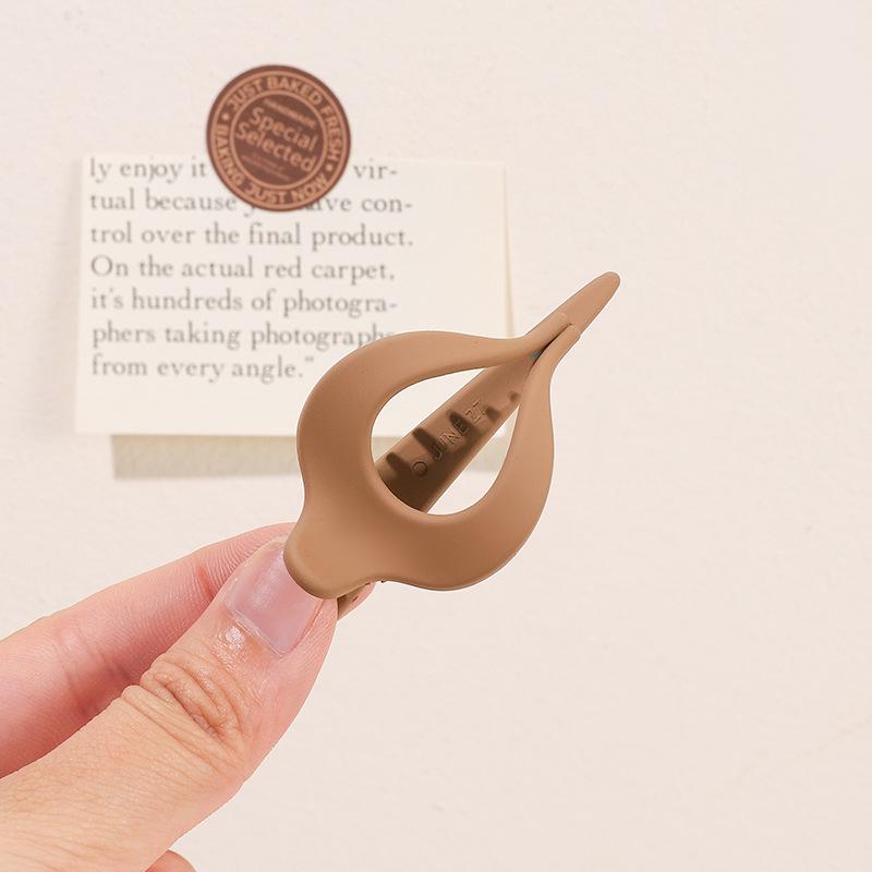 

Japanese-Korean Matte Duckbill Hair Clip - Lazy Style Hair Accessory