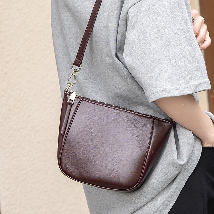 Genuine Leather Women's Small Handbag 2025: Autumn/Winter Coin Purse Versatile Fashion Shoulder Crossbody Bag