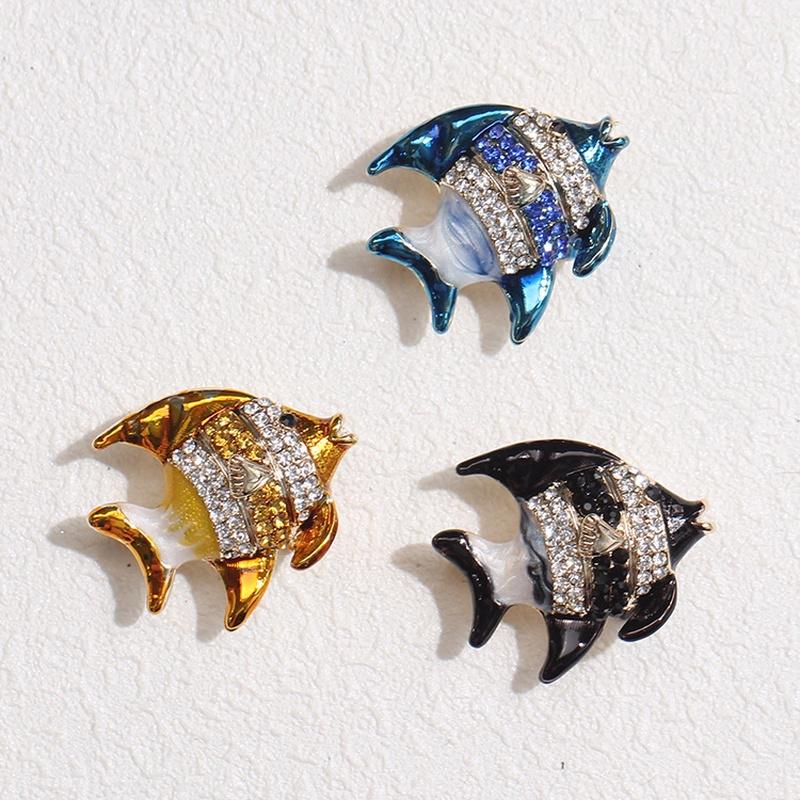 Fish Brooches Pin Animal Shinny Rhinestone Goldfish Brooch for Women Christmas Gift