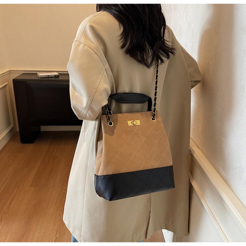 Summer New Diamond Chain Shoulder Bag Niche Design Large Capacity Flow Bucket Bag Versatile Bag