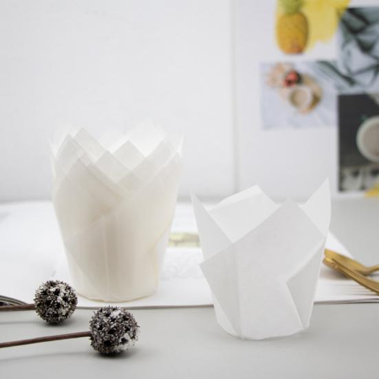 50 Stück Tulpen Muffin Blume Form Becher Einwegpapier Feiertagsparty Cupcake Förmchen Küche