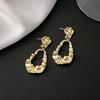 Simple And Cold Wind Wrinkled High-End Earrings, Niche Design Irregular Earrings, Retro Light Luxury Earrings.
