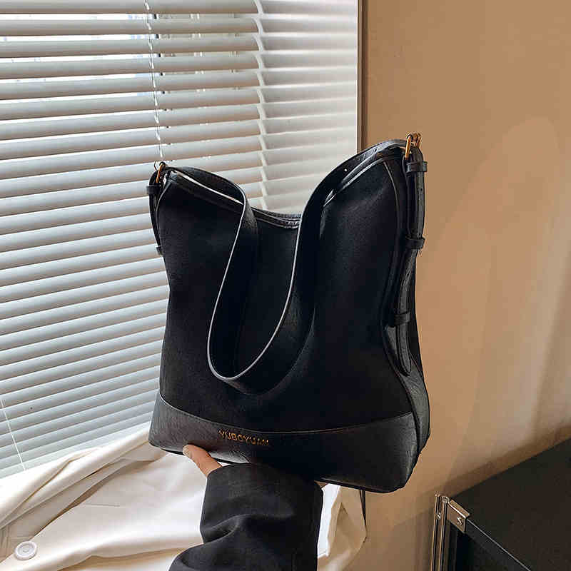 Retro Wildleder Tragetasche für Damen Herbst Winter Vielseitig Große Kapazität Umhängetasche Textur Pendeln Einseitige Schulter Eimertasche
