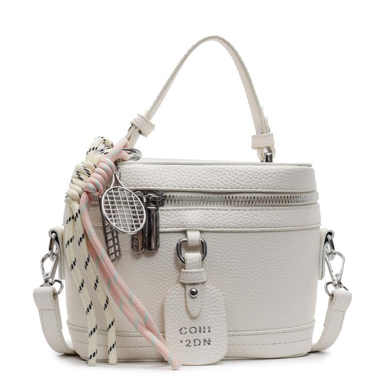 Spring and Summer New High-end Texture Temperament Portable Box Bag Fashionable Versatile Niche Commuting Foreign Style Messenger Bag Women
