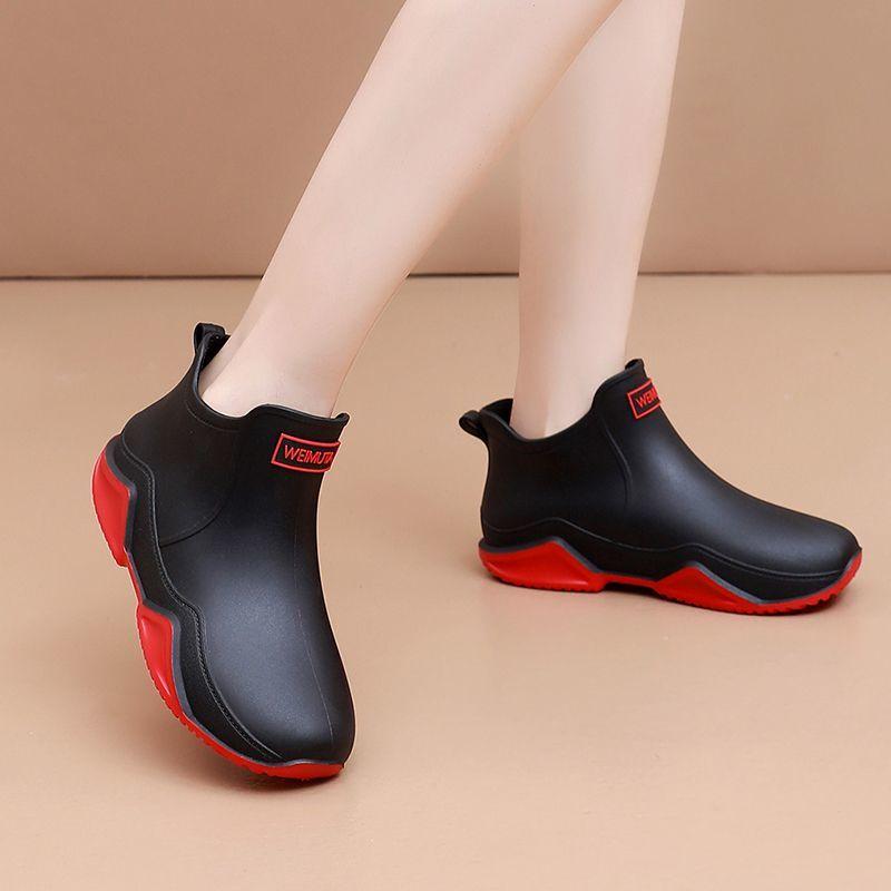 Korean Style Women's Short Shaft Rain Boots Waterproof Warm Flat Sole Kitchen Work Car Wash Rubber Boots Men's