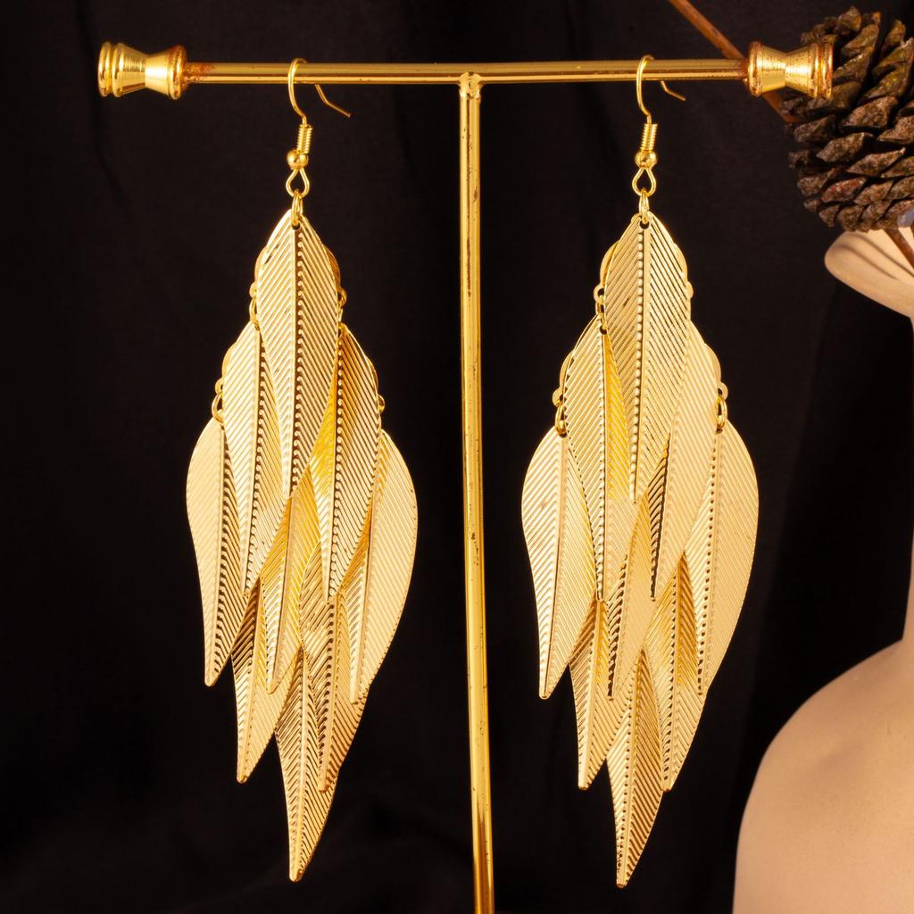 Personalized Indian Baroque Retro Wind Willow Leaf Long Women'S Earrings Hollow Love Multi-Layer Fringed Earrings