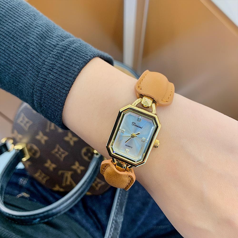 Commuter Belt Retro Design Sense Watch Women'S Square Bracelet Xiaoxiangfeng Niche Quartz Watch Xiaohongshu