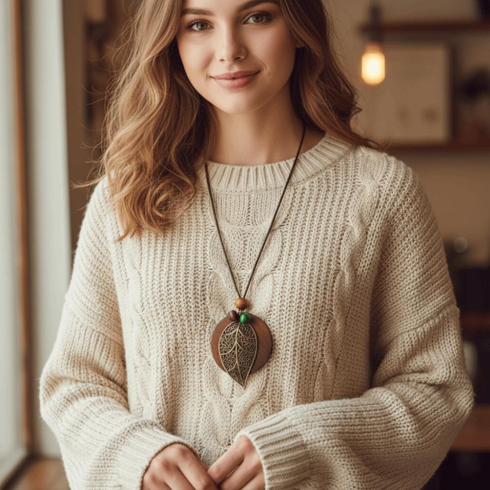 Colar com Pingente de Madeira Estilo Boho Folhas Vazadas Pingente para Roupa Corrente de Suéter Vintage Presentes