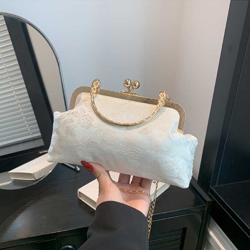 Clasp Frame Embroidery Chinese Style Handbag Purse Large Capacity Hanfu Shell Handbag Polyester Luxury Ladies Clutch Bag Girls