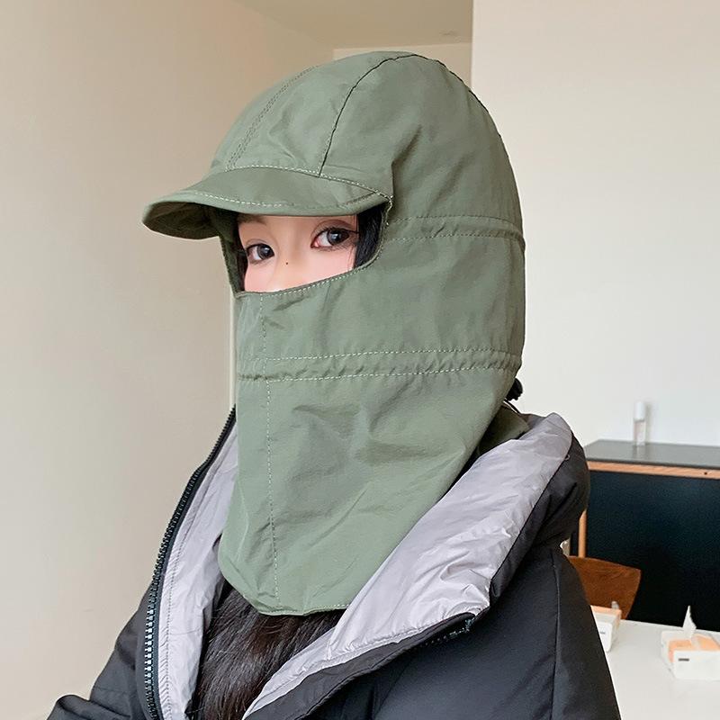 Hats that can wear helmets, men's and women's winter mountaineering, skiing, thermal pullover, face mask, neck protection, Lei Feng hat tide